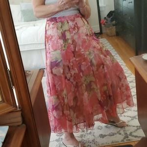 Floral Midi skirt